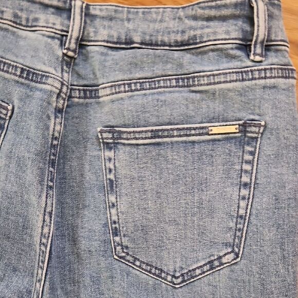 bebe Light Blue Flare Jeans with Button Accents - Picture 4 of 6